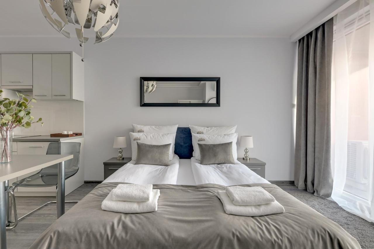 Downtown Apartments Sadova City Center & Parking Danzig Exterior foto
