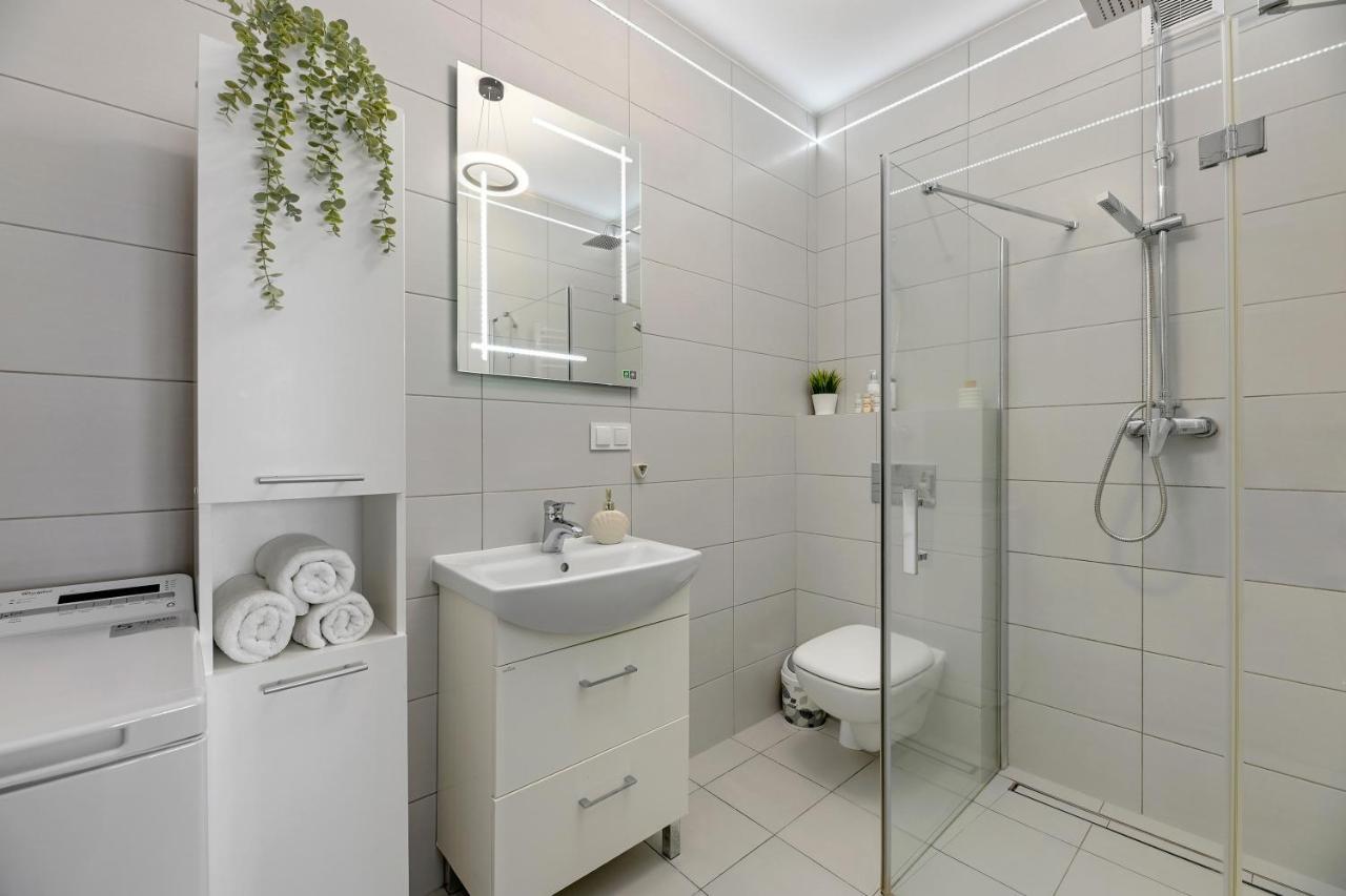 Downtown Apartments Sadova City Center & Parking Danzig Exterior foto