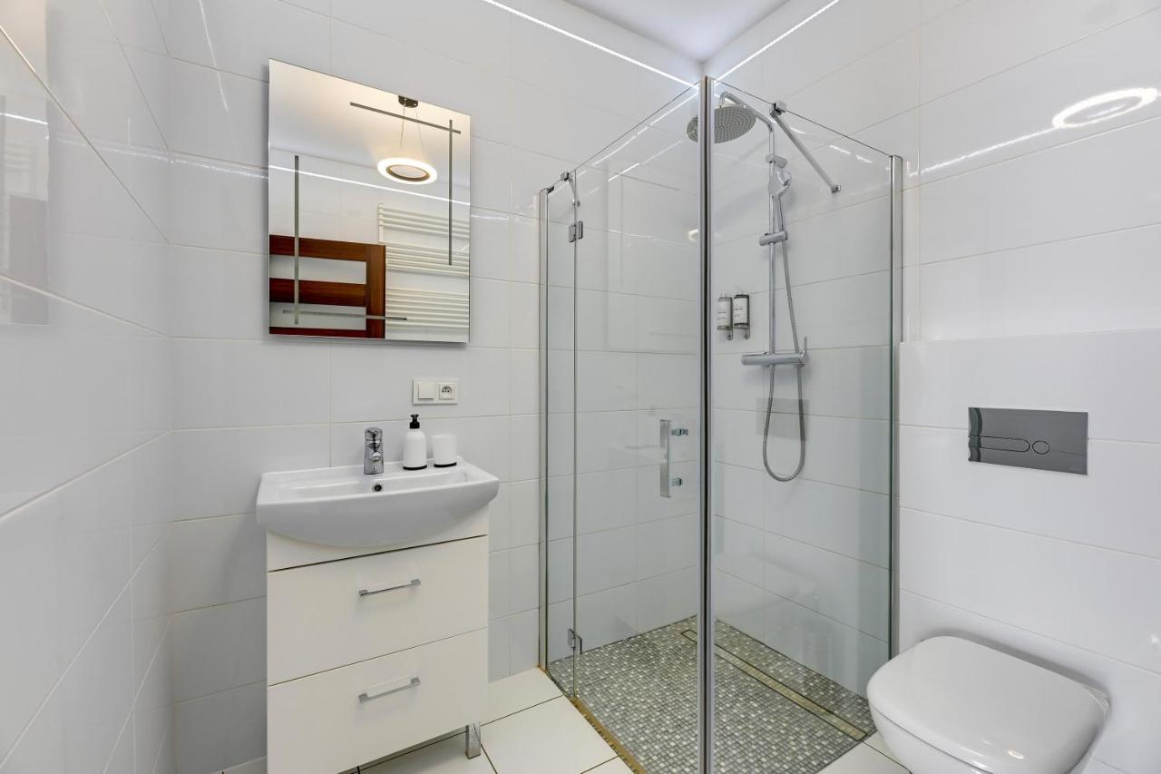 Downtown Apartments Sadova City Center & Parking Danzig Exterior foto