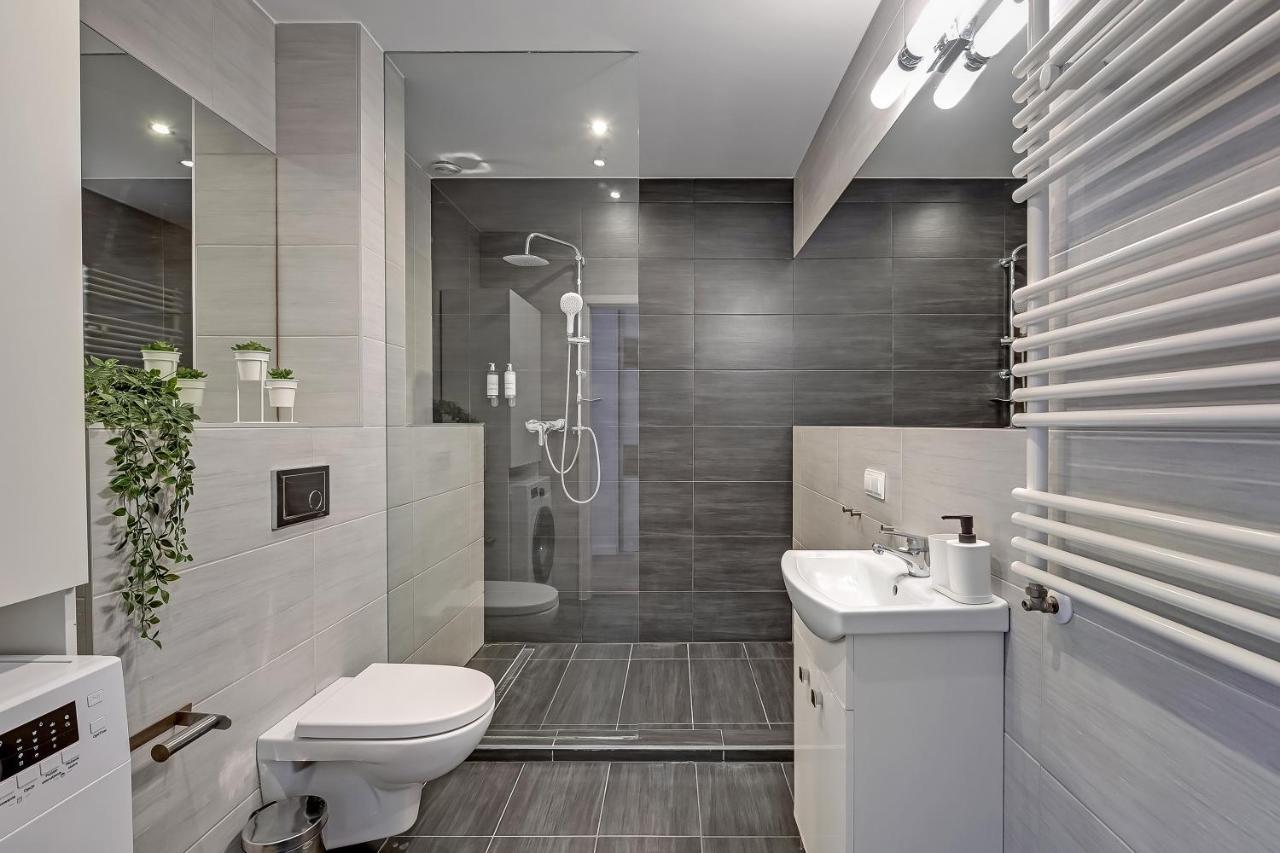 Downtown Apartments Sadova City Center & Parking Danzig Exterior foto